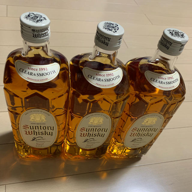 サントリー 白角700ml 40度 3本 サントリー 白角700ml 40度 3本