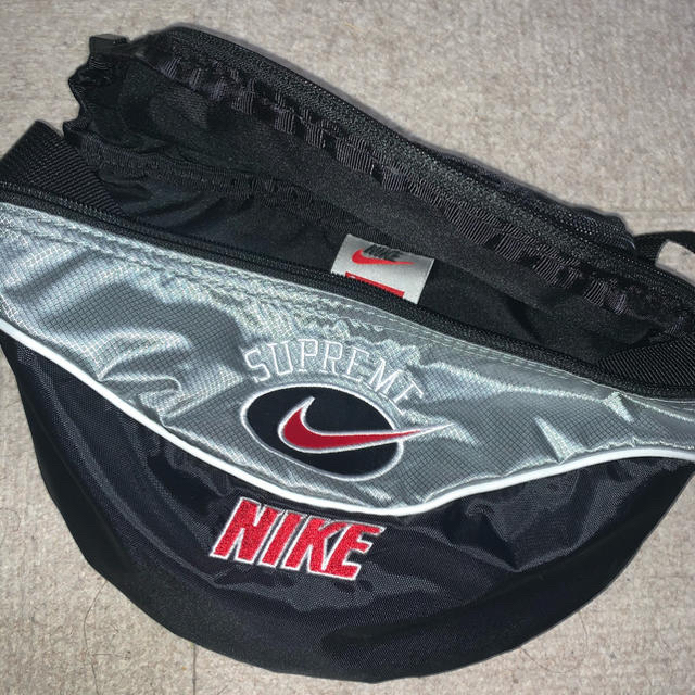 Supreme®/Nike® Shoulder Bag