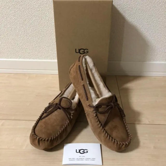 UGG(アグ)のlove love様専用！ UGG ダコタ モカシン チェスナット 23cm  レディースの靴/シューズ(スリッポン/モカシン)の商品写真