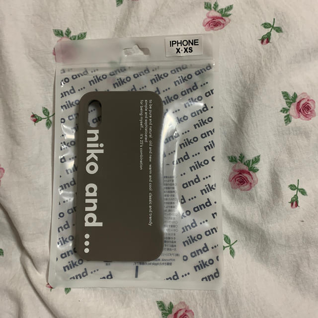 niko and...(ニコアンド)のみくろ様専用 nikoand… ケース スマホ/家電/カメラのスマホアクセサリー(iPhoneケース)の商品写真