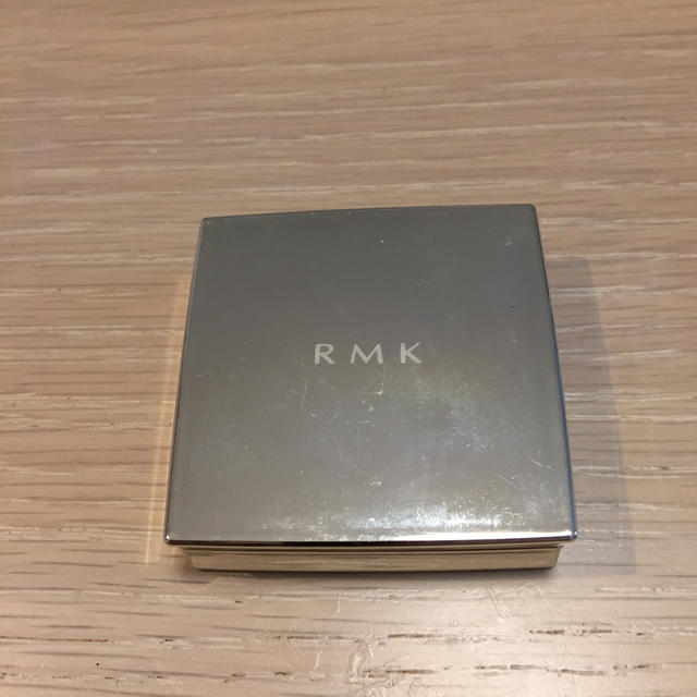 RMK(アールエムケー)のRMK アイシャドウ メタリックベージュ コスメ/美容のベースメイク/化粧品(アイシャドウ)の商品写真