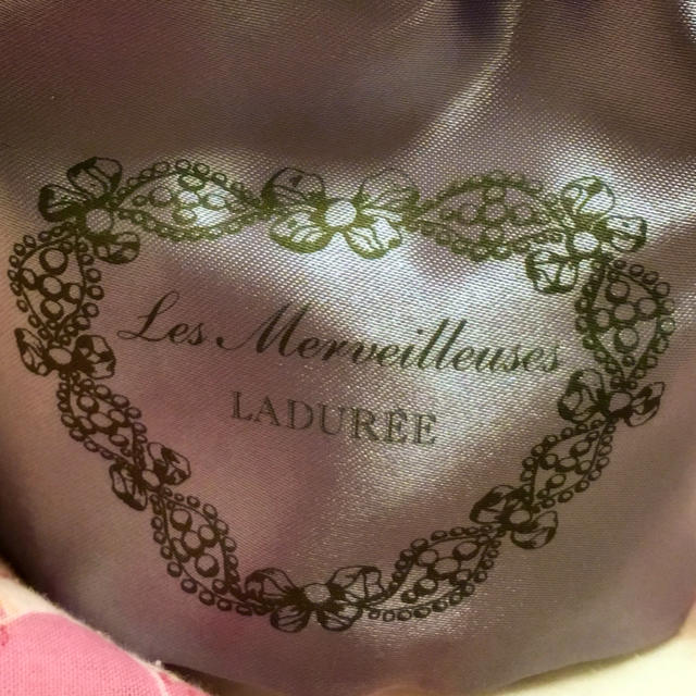 Les Merveilleuses LADUREE(レメルヴェイユーズラデュレ)のラデュレ♡ミニ巾着 レディースのファッション小物(ポーチ)の商品写真