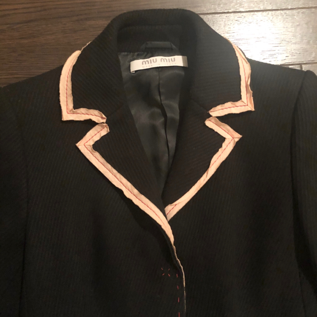 miumiu(ミュウミュウ)のmiumiu ウール Aラインコート　美品 レディースのジャケット/アウター(ロングコート)の商品写真