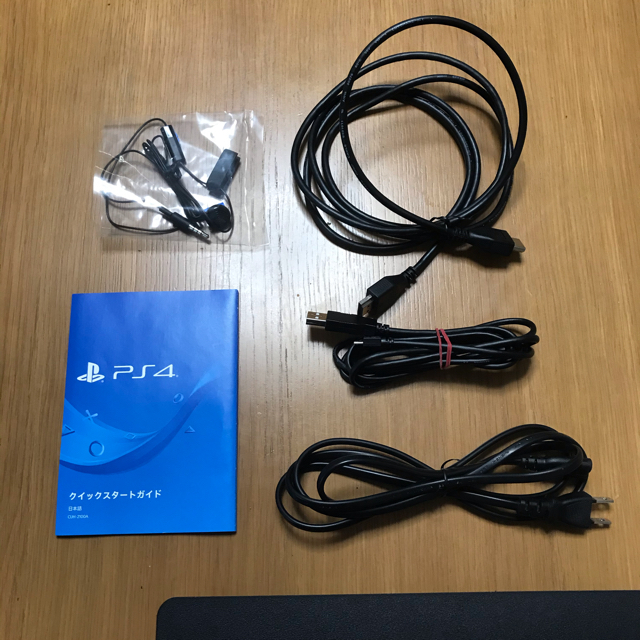 PlayStation4(プレイステーション4)のイーグル様専用SONY PlayStation4 本体 CUH-2100AB01 エンタメ/ホビーのゲームソフト/ゲーム機本体(家庭用ゲーム機本体)の商品写真