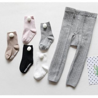 ベビーギャップ(babyGAP)のチップ様専用ポンポン付き靴下andレギンスセット⭐️(靴下/タイツ)