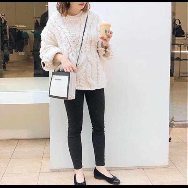 ZARA(ザラ)のZARA ケーブルニットセーター レディースのトップス(ニット/セーター)の商品写真