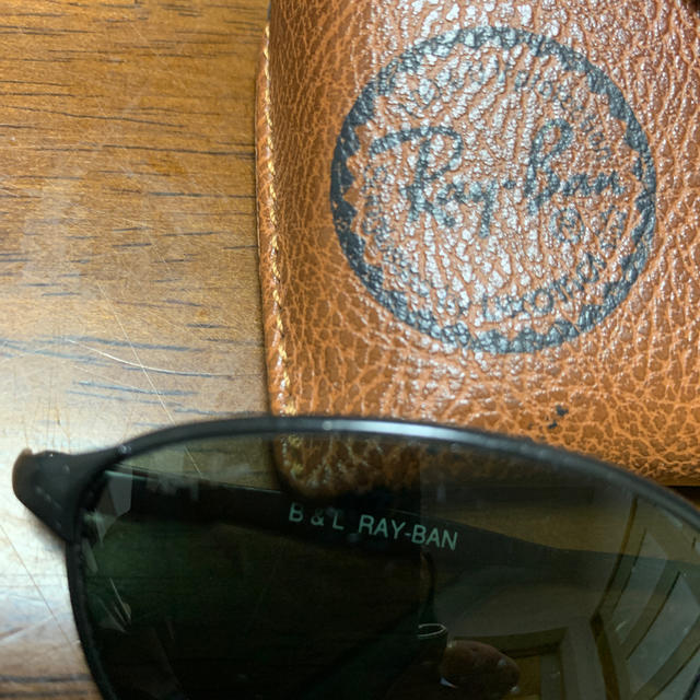 Ray-Ban - チョイ値下げ！レイバン中古サングラス ケース付きの通販 by ...