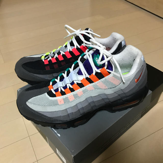 NIKE(ナイキ)のNIKE AIR MAX 95 OG QS GREEDY 27.5 メンズの靴/シューズ(スニーカー)の商品写真