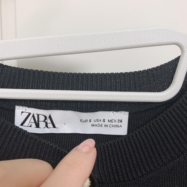 ZARA(ザラ)のパフスリーブカーディガン ZARA レディースのトップス(カーディガン)の商品写真