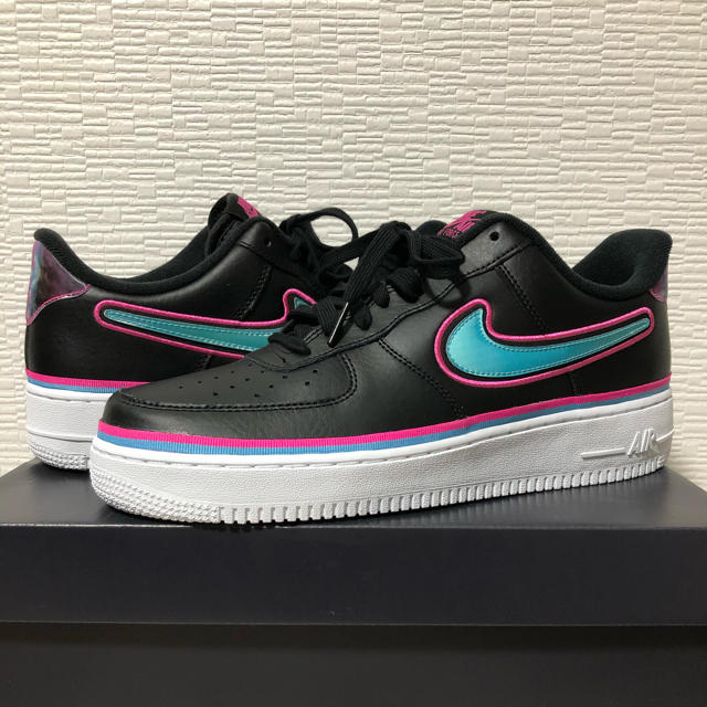 AIR FORCE 1 '07 LV8 SPORT マイアミサウスビーチNIKEのAIRFORCE1