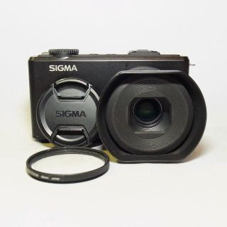 シグマ(SIGMA)のSIGMA DP1 Merrill(コンパクトデジタルカメラ)