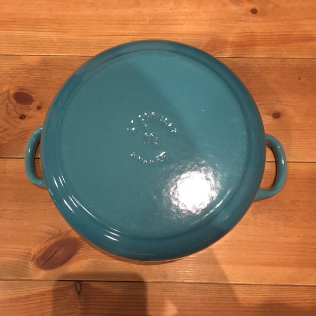 LE CREUSET(ルクルーゼ)のLE CREUSET 18㎝鍋 インテリア/住まい/日用品のキッチン/食器(鍋/フライパン)の商品写真