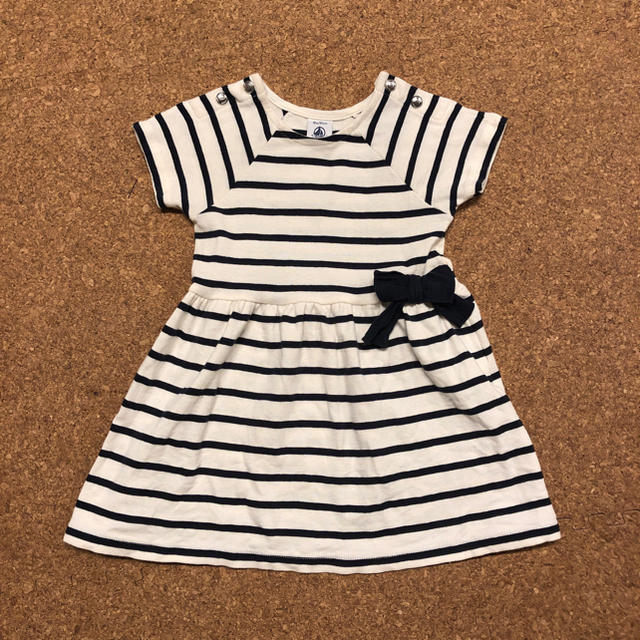 PETIT BATEAU(プチバトー)のプチバトー　マリニエール ワンピース 18m 81cm ファミリア リボン キッズ/ベビー/マタニティのキッズ服女の子用(90cm~)(ワンピース)の商品写真