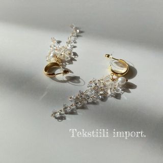 トゥデイフル(TODAYFUL)の再販●クリスタルロングピアス　gold　ポストs925 　高見えピアス(ピアス)