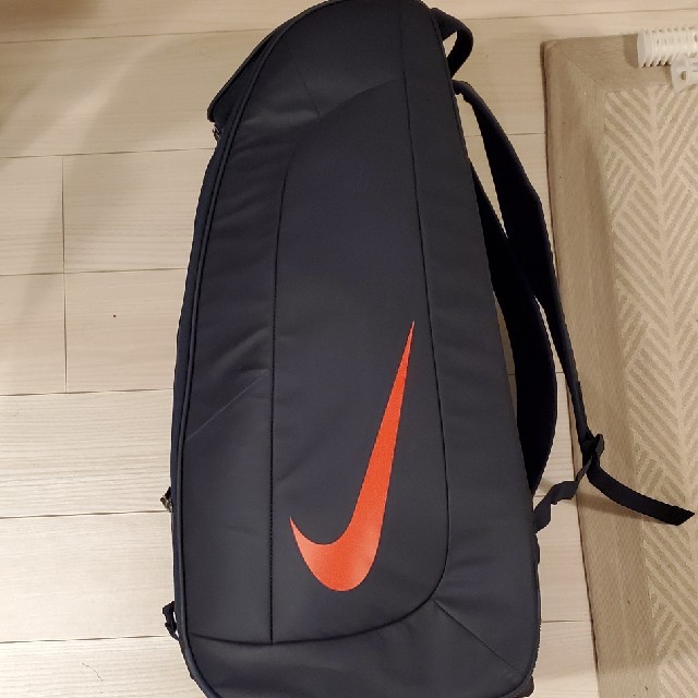 NIKE(ナイキ)の敵のたぬき様専用NIKE ラケットバッグ BA4866 ネイビー スポーツ/アウトドアのテニス(バッグ)の商品写真