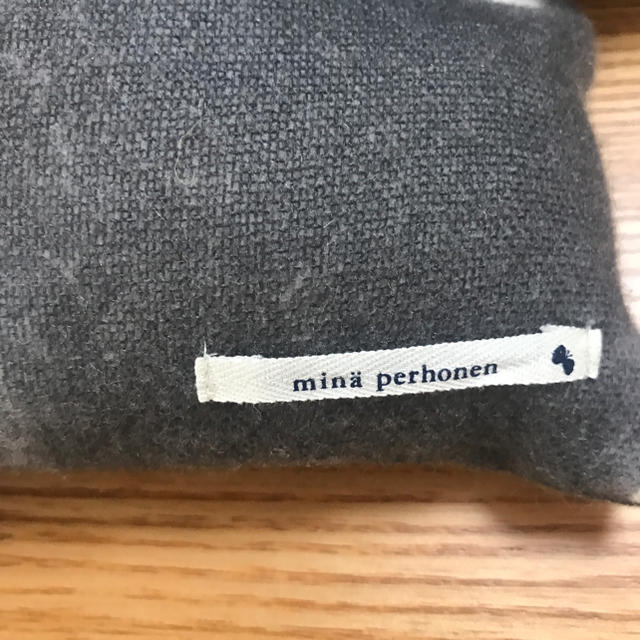 mina perhonen(ミナペルホネン)のミナペルホネン  マフラー レディースのファッション小物(マフラー/ショール)の商品写真