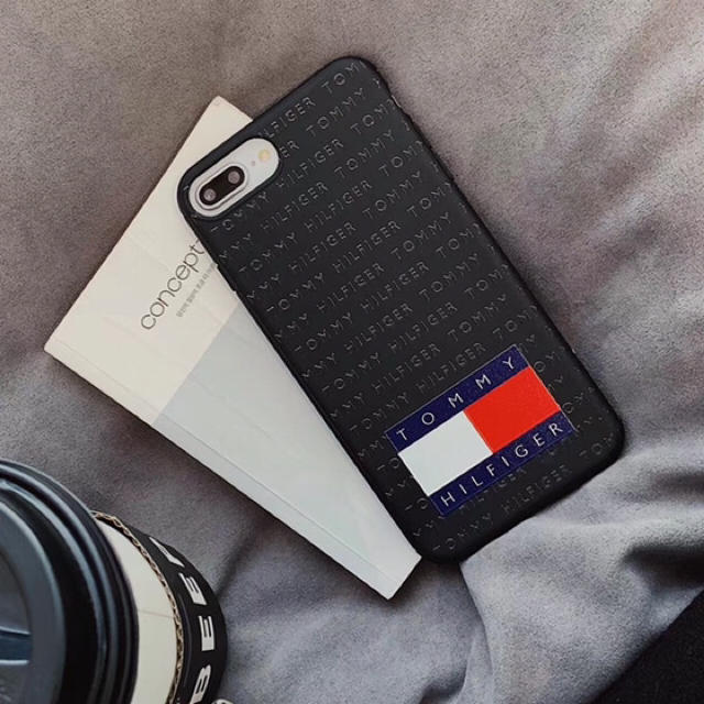 TOMMY HILFIGER(トミーヒルフィガー)の51 様専用 スマホ/家電/カメラのスマホアクセサリー(iPhoneケース)の商品写真