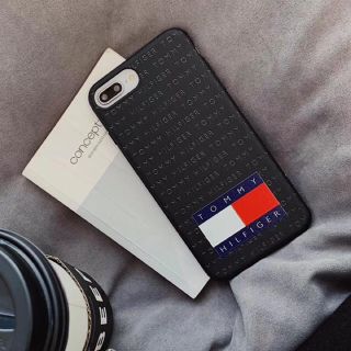 トミーヒルフィガー(TOMMY HILFIGER)の51 様専用(iPhoneケース)