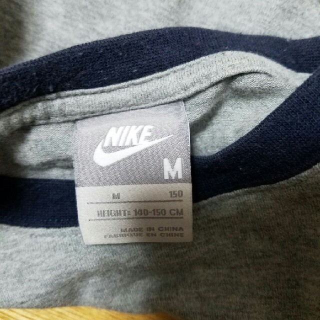 NIKE(ナイキ)のナイキ カットソー キッズ/ベビー/マタニティのキッズ服男の子用(90cm~)(Tシャツ/カットソー)の商品写真