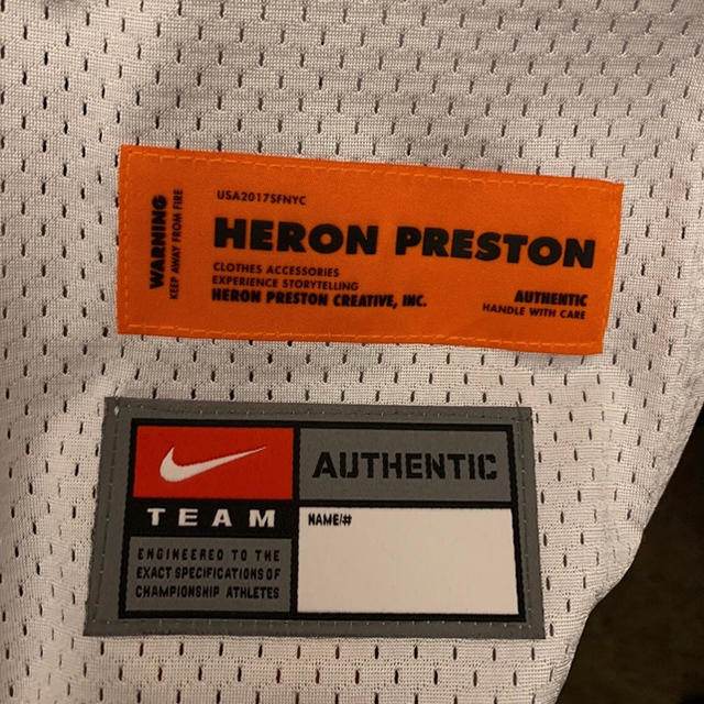 日本未発売 HERON PRESTON NIKEアメフトシャツ ワンオク