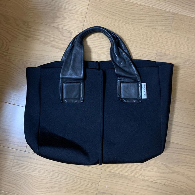 【あちぱんだ様専用】kawa-kawa 黒トートバッグ レディースのバッグ(トートバッグ)の商品写真