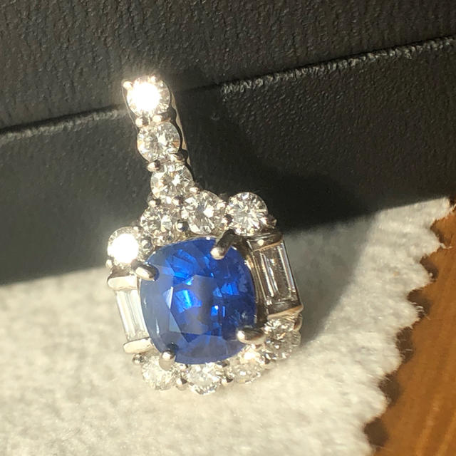 ⭐️希少非加熱コーンフラワーサファイア⭐️ペンダントトップ　大粒1.4ct レディースのアクセサリー(チャーム)の商品写真