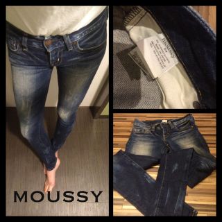 マウジー(moussy)のマウジー スキニーデニム(デニム/ジーンズ)