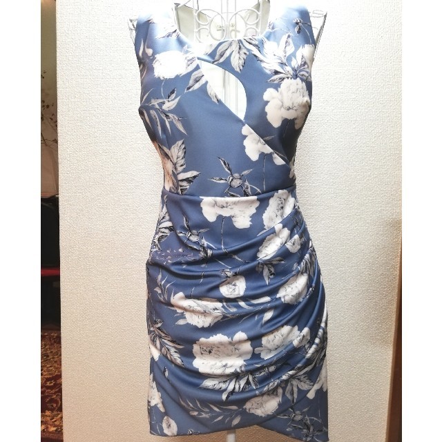 an(アン)のan 花柄キャバワンピース レディースのフォーマル/ドレス(ミニドレス)の商品写真