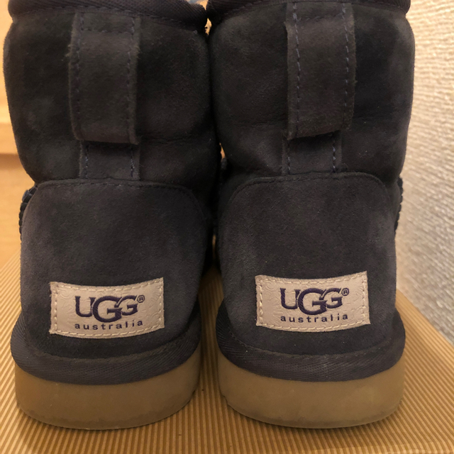 UGG(アグ)のUGG❤ショートブーツ❤ネイビー レディースの靴/シューズ(ブーツ)の商品写真