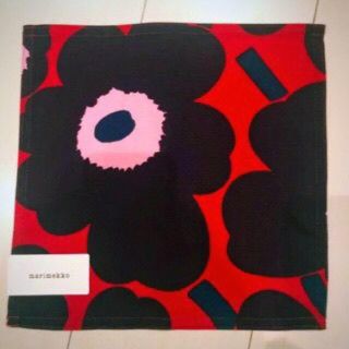 マリメッコ(marimekko)の【Atmama様専用　2/5まで】マリメッコ　marimekko(ハンカチ)