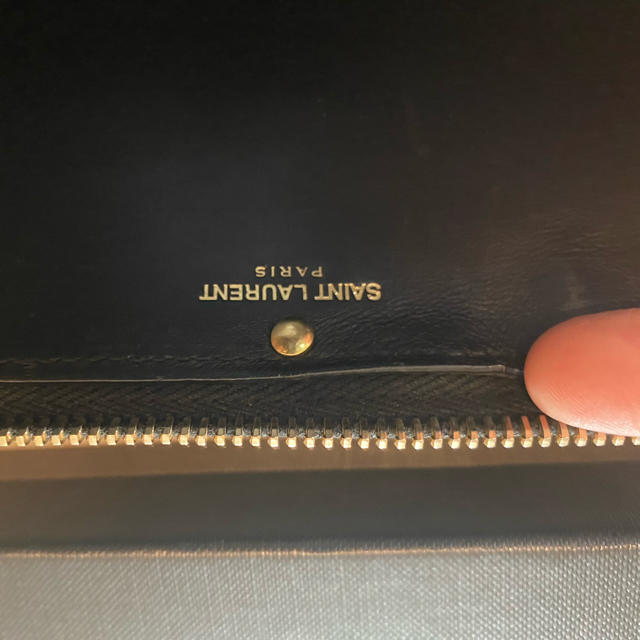 Yves Saint Laurent Beaute(イヴサンローランボーテ)のイヴ・サンローラン　長財布　ブラック　黒 メンズのファッション小物(長財布)の商品写真