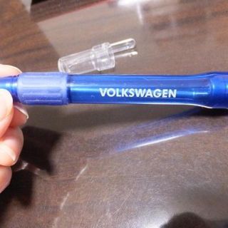 フォルクスワーゲン(Volkswagen)のフォルクスワーゲン　光るボールペン　非売品(ペン/マーカー)