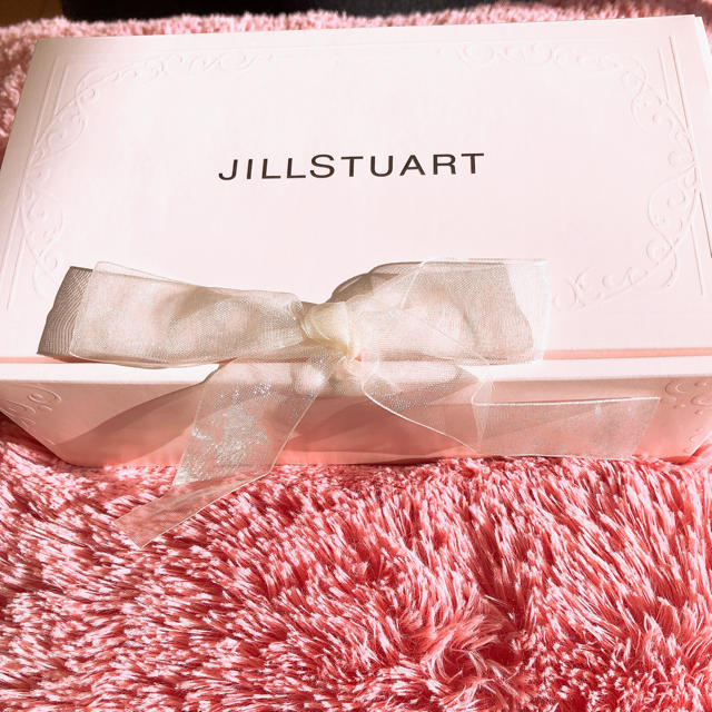 JILLSTUART(ジルスチュアート)の新品★ジルスチュアート ギフトセット コスメ/美容のボディケア(ハンドクリーム)の商品写真