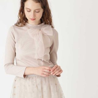 ジルスチュアート(JILLSTUART)の本日最終出品　新品タグ付き　ジルスチュアート　リボンモチーフニット(ニット/セーター)