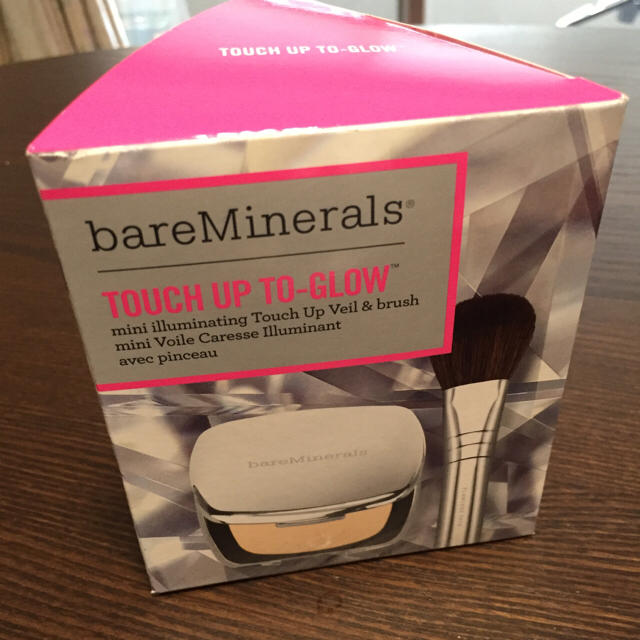 bareMinerals(ベアミネラル)のbare 未使用パウダー&ブラシ コスメ/美容のベースメイク/化粧品(フェイスパウダー)の商品写真