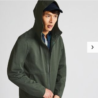 ユニクロ(UNIQLO)のブロックテックパーカー L(マウンテンパーカー)