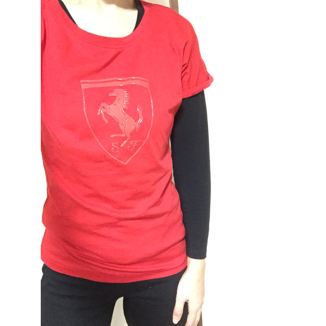 Ferrari(フェラーリ)のフェラーリプーマコラボTシャツ レディースのトップス(Tシャツ(半袖/袖なし))の商品写真