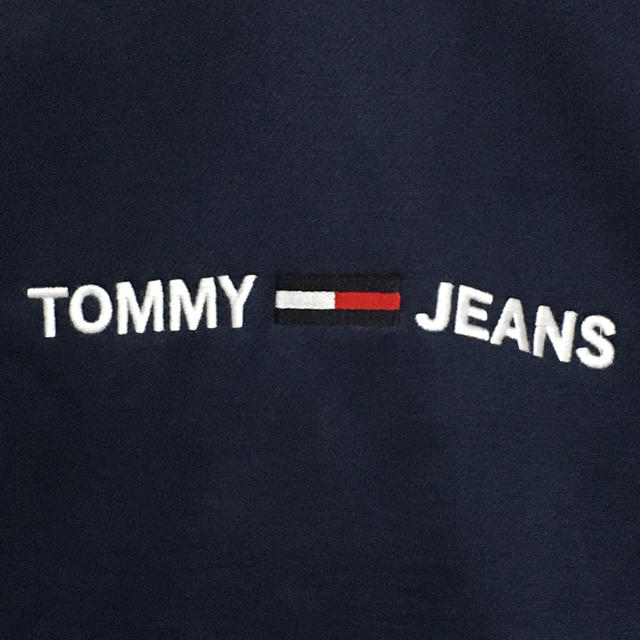 TOMMY HILFIGER(トミーヒルフィガー)の【新品・未使用】トミージーンズ 　パーカー Mサイズ　タグ付き メンズのトップス(パーカー)の商品写真