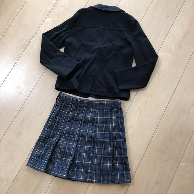 COMME CA ISM(コムサイズム)のコムサイズム  上下　ジャケット　スカート  130 キッズ/ベビー/マタニティのキッズ服女の子用(90cm~)(ドレス/フォーマル)の商品写真