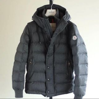 モンクレール(MONCLER)の⭕️メロカリちゃん様【未使用】国内正規品　雑誌掲載  極厚ウール ダウン(ダウンジャケット)