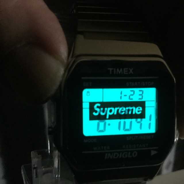 Supreme(シュプリーム)のandy様専用 Supreme®Timex® Digital Watch  メンズの時計(腕時計(デジタル))の商品写真