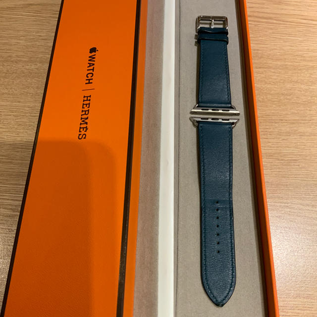 Hermes(エルメス)の(正規品) Apple Watch シンプルトゥール エルメス 42mm メンズの時計(レザーベルト)の商品写真