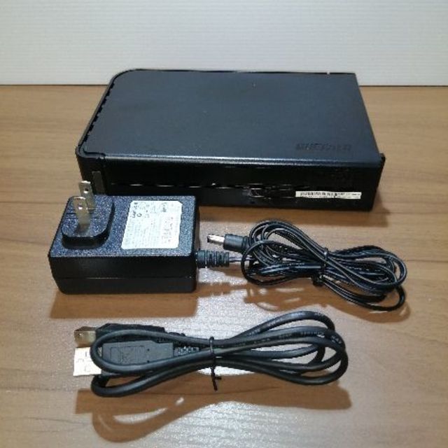 Buffalo(バッファロー)の【中古】Buffalo 外付けHDD 2TB　※箱・説明書なし スマホ/家電/カメラのPC/タブレット(PC周辺機器)の商品写真