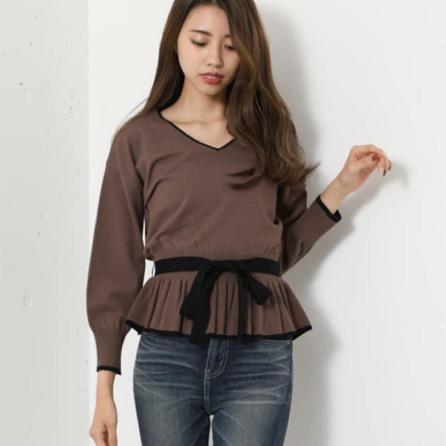 rienda(リエンダ)のrienda♡Bicolor Peplum Knit TOP レディースのトップス(ニット/セーター)の商品写真