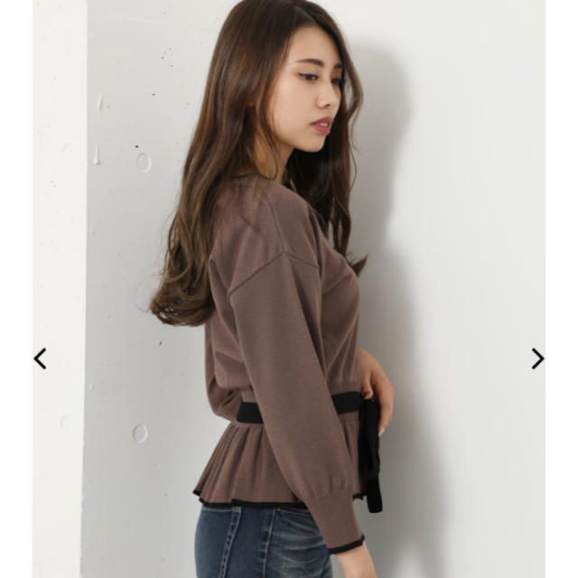 rienda(リエンダ)のrienda♡Bicolor Peplum Knit TOP レディースのトップス(ニット/セーター)の商品写真