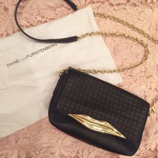 ダイアンフォンファステンバーグ(DIANE von FURSTENBERG)の新品DVFリップクラッチOrショルダー(ショルダーバッグ)