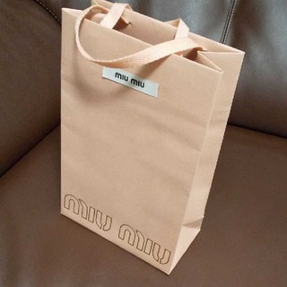 ミュウミュウ(miumiu)のMIUMIU ショップ袋 紙袋(ショップ袋)
