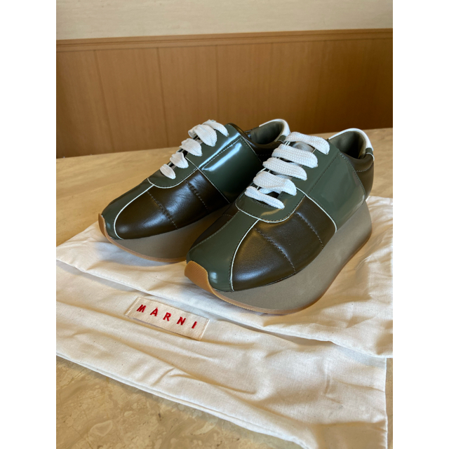 Marni(マルニ)のカーフスキン 完売☆マルニ（MARNI）ビッグフットスニーカー グリーン レディースの靴/シューズ(スニーカー)の商品写真