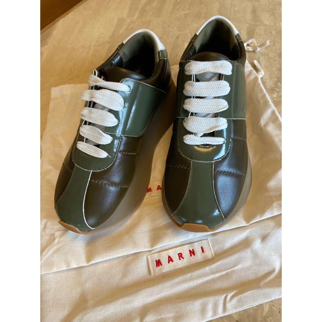 Marni(マルニ)のカーフスキン 完売☆マルニ（MARNI）ビッグフットスニーカー グリーン レディースの靴/シューズ(スニーカー)の商品写真