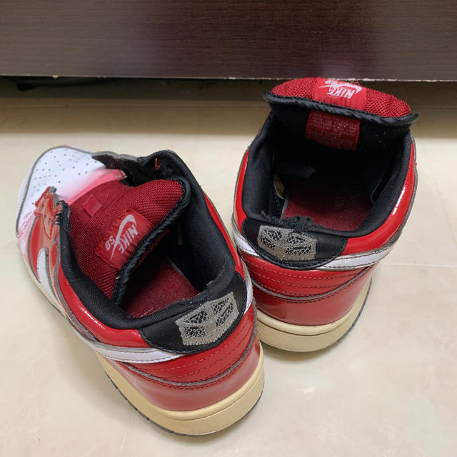 NIKE(ナイキ)の最終値下げ！レア！NIKE dunk low SB kuwahara ジャンク品 メンズの靴/シューズ(スニーカー)の商品写真